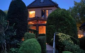 Gartenblick-Oase: Obergeschosswohnung in Hamburg